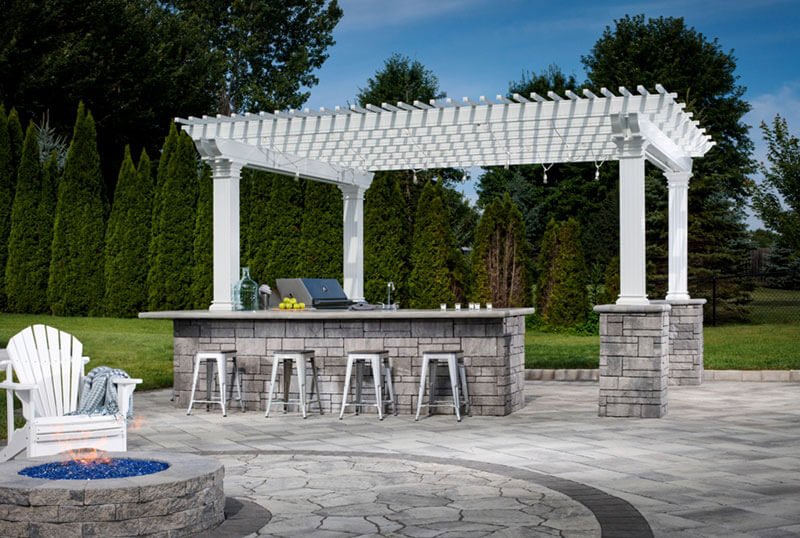 backyard-remodel-outdoor-kitchen-with-pergola.jpg-​